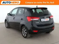 Usado Hyundai ix20 Comfort 125 CV (91 kW) 2016 Negro Utilitario