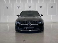 Usado Mercedes CLA200 Shooting Brake 156 CV (114 kW) 2019 Negro Familiar