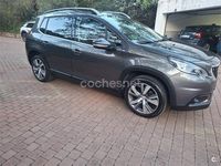 Usado Peugeot 2008 Allure 110 CV (80 kW) 2016 Gris / plata SUV