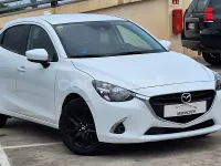 Usado Mazda 2 90 CV (66 kW) 2019 Blanco Berlina