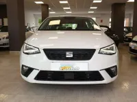 Usado Seat Ibiza Style 110 CV (80 kW) 2022 Blanco Utilitario