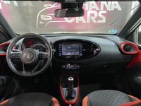 Usado Toyota Aygo X Play 72 CV (52 kW) 2022 Rojo SUV