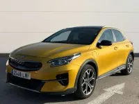 Usado Kia XCeed 143 CV (105 kW) 2022 Amarillo SUV