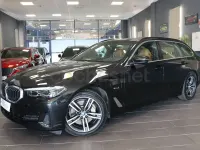 Usado BMW 530e Comfort Edition 292 CV (214 kW) 2022 Negro Familiar