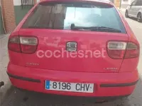 Usado Seat Leon Sport 110 CV (80 kW) 2003 Rojo Utilitario