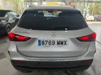 Usado Mercedes GLA200 163 CV (119 kW) 2024 Gris / plata SUV