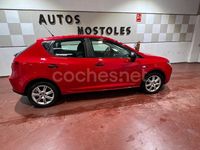 Usado Seat Ibiza Reference 90 CV (66 kW) 2011 Rojo Berlina
