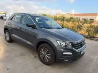 Usado VW T-Roc Edition 116 CV (85 kW) 2021 Gris SUV