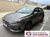 Usado Hyundai i30 110 CV (80 kW) 2023 Gris Utilitario