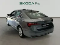 Usado Skoda Octavia Selection 116 CV (85 kW) 2025 Gris Berlina