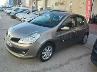 Usado Renault Clio II Authentique 75 CV (55 kW) 2009 Beige Berlina