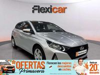 Usado Hyundai i20 84 CV (61 kW) 2021 Gris Utilitario