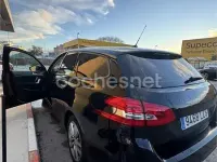 Usado Peugeot 308 SW Allure 130 CV (95 kW) 2018 Negro Familiar