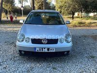 Usado VW Polo Trendline 65 CV (47 kW) 2002 Gris / plata Berlina