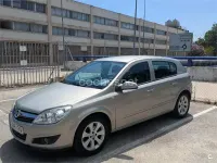 Usado Opel Astra Enjoy 105 CV (77 kW) 2007 Gris / plata Berlina