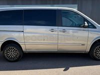 Usado Mercedes Viano 150 CV (110 kW) 2009 Beige Monovolumen