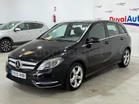 Usado Mercedes B180 109 CV (80 kW) 2012 Negro Utilitario