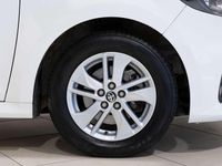 Usado Toyota Yaris Business Edition 116 CV (85 kW) 2022 Blanco Berlina