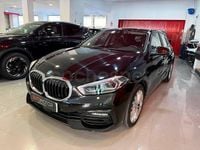 Usado BMW 118 Sport Line 136 CV (100 kW) 2023 Blanco Utilitario