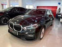 Usado BMW 118 Sport Line 136 CV (100 kW) 2023 Blanco Utilitario