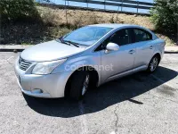 Usado Toyota Avensis Active 126 CV (92 kW) 2011 Gris / plata Berlina