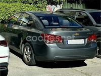 Usado Chevrolet Cruze LS 113 CV (83 kW) 2011 Gris / plata Berlina