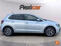 Usado VW Polo Advance 95 CV (69 kW) 2021 Gris / plata Berlina