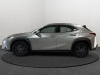 Usado Lexus UX 184 CV (135 kW) 2022 Gris / plata SUV