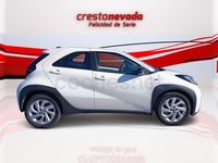 Usado Toyota Aygo X Play 72 CV (52 kW) 2022 Blanco SUV