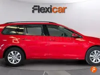 Usado VW Golf VII Advance 115 CV (84 kW) 2019 Rojo Familiar