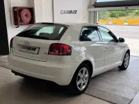 Usado Audi A3 Attraction 105 CV (77 kW) 2011 Blanco Utilitario