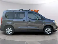 Usado Opel Combo Innovation 130 CV (95 kW) 2019 Gris Monovolumen