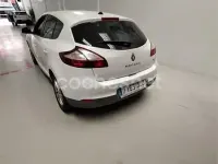 Usado Renault Mégane III LIMITED 115 CV (84 kW) 2015 Blanco Berlina