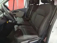 Usado Renault Trafic 114 CV (83 kW) 2015 Blanco Monovolumen