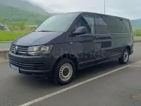 Usado VW Caravelle Trendline 150 CV (110 kW) 2017 Azul Van