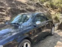 Usado Alfa Romeo 147 Distinctive 120 CV (88 kW) 2004 Negro Utilitario