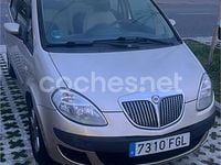 Usado Lancia Musa 95 CV (69 kW) 2006 Beige Monovolumen