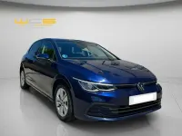 Usado VW Golf VIII Life 109 CV (80 kW) 2023 Azul Familiar