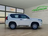 Usado Toyota Land Cruiser 176 CV (129 kW) 2021 Blanco SUV