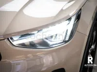 Usado Volvo XC40 Plus 163 CV (119 kW) 2025 Beige SUV