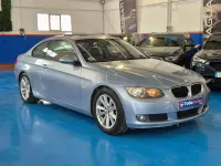 Usado BMW 320 177 CV (130 kW) 2009 Gris / plata Coupe