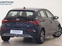 Usado Hyundai i20 84 CV (61 kW) 2024 Gris / plata Berlina