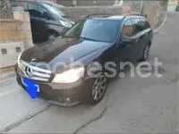 Usado Mercedes C220 Elegance 170 CV (125 kW) 2014 Negro Familiar
