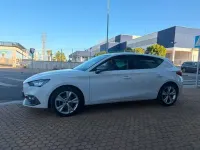 Usado Seat Leon FR 150 CV (110 kW) 2023 Blanco Berlina