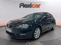 Usado Seat Leon Style 110 CV (80 kW) 2018 Negro Berlina