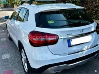 Usado Mercedes GLA180 122 CV (89 kW) 2019 Blanco SUV