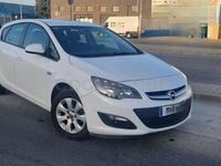 Usado Opel Astra Selective 110 CV (80 kW) 2015 Blanco Berlina