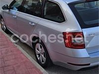 Usado Skoda Octavia 130 CV (95 kW) 2020 Gris / plata Familiar