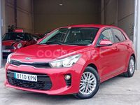 Käytetty Kia Rio 100 HP (73 kW) 2018 Punainen Sedan