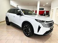Usado Peugeot 5008 Allure 136 CV (100 kW) 2025 Blanco SUV